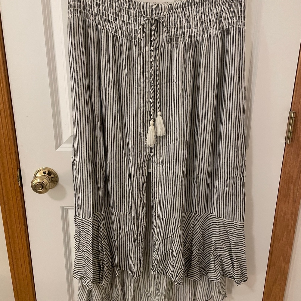 American Eagle Outfitters Gray Smocked Maxi Skirt
